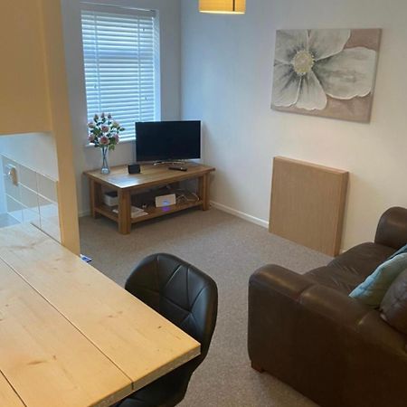 One Bedroom Ground Floor Flat Central Chichester Exterior photo